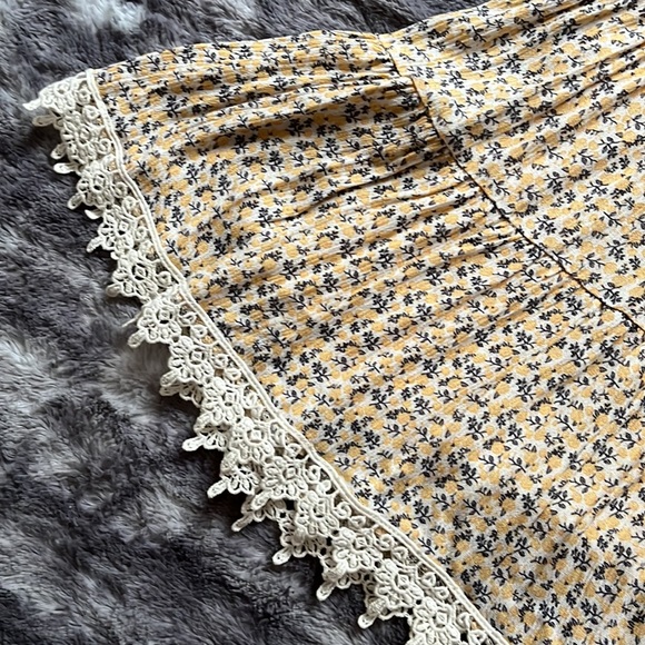 Yellow Floral Dress - Picture 4 of 8